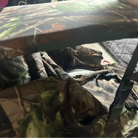 Fieldline Hunting Vest with padded seat - Picture 8 of 11